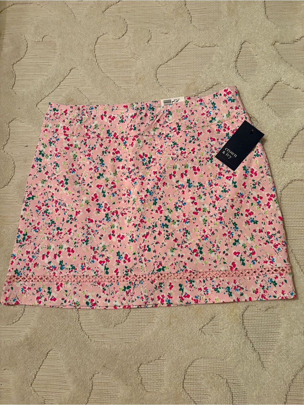 crown & ivy Pink Floral Crochet-Hem Mini Skirt